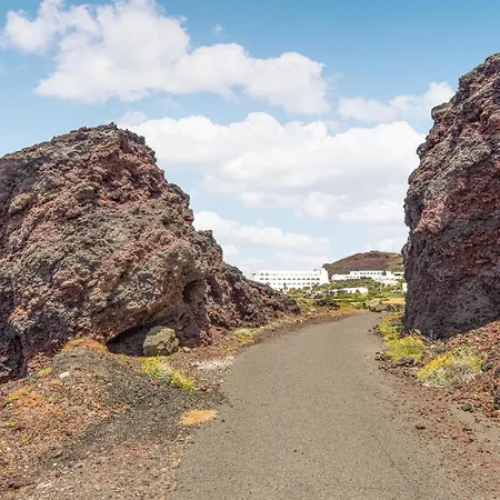 Stunning In Pantelleria With Wifi Semesterbostad
