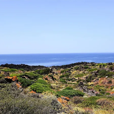 Stunning In Pantelleria With Wifi Holiday home *