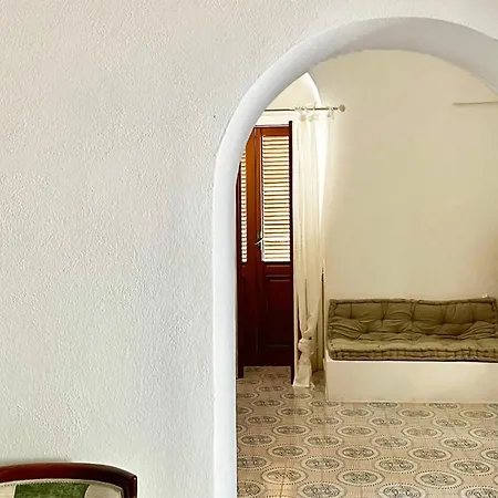 Stunning In Pantelleria With Wifi Holiday home
